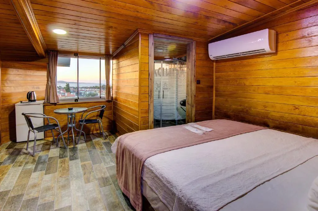 Bal Konak Otel Cunda