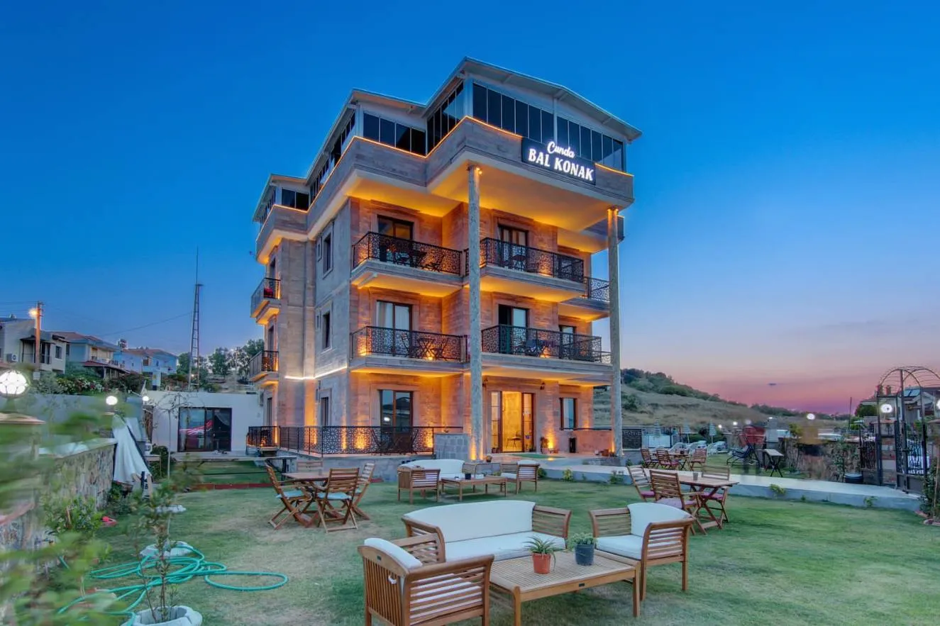 Bal Konak Otel Cunda